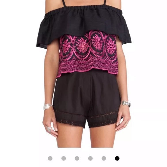 TULAROSA 'Tally' Eyelet Ruffle Top Black Fuschia - Picture 6 of 7